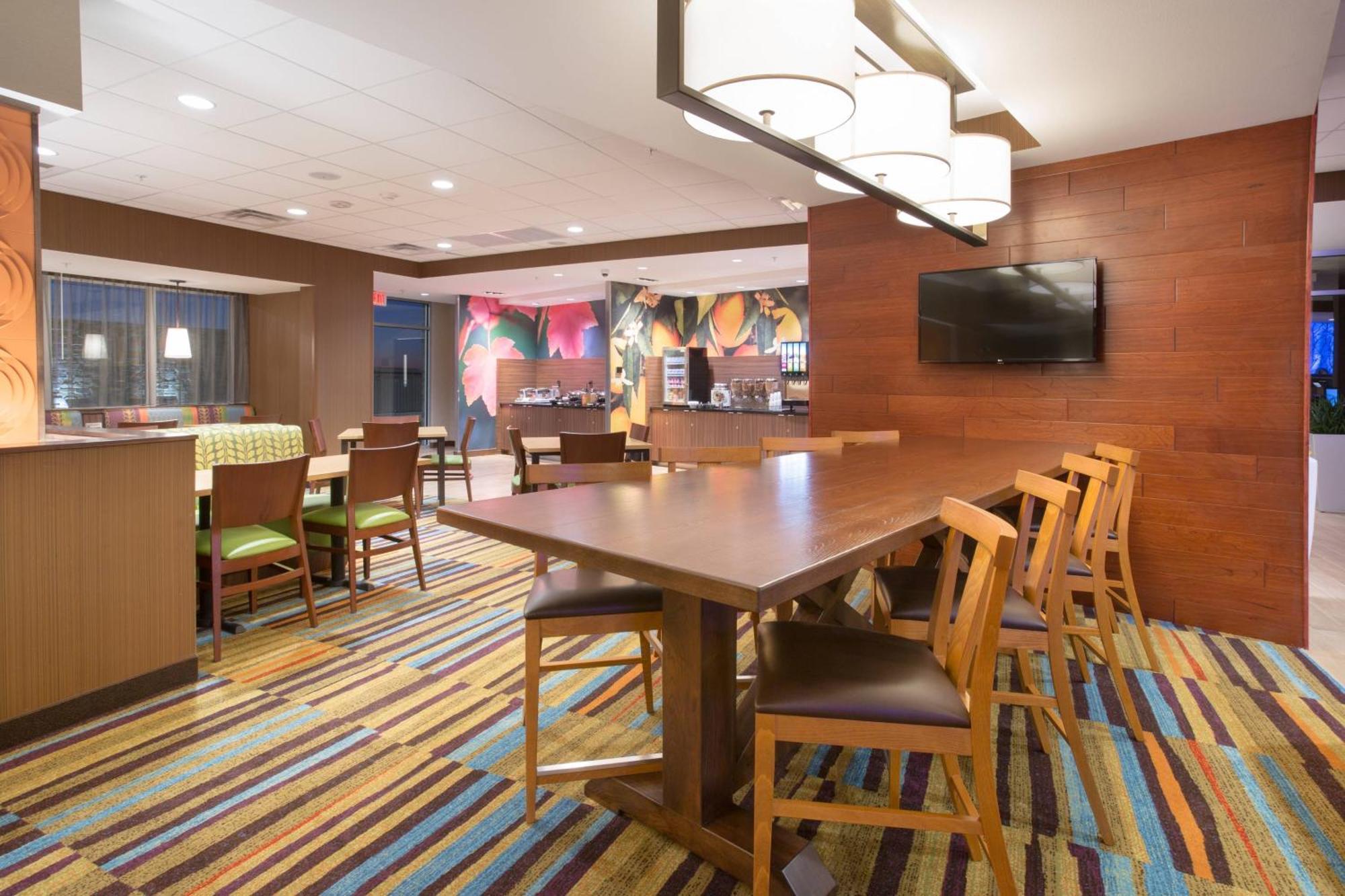 Fairfield Inn & Suites By Marriott Μπέρλινγκτον Εξωτερικό φωτογραφία
